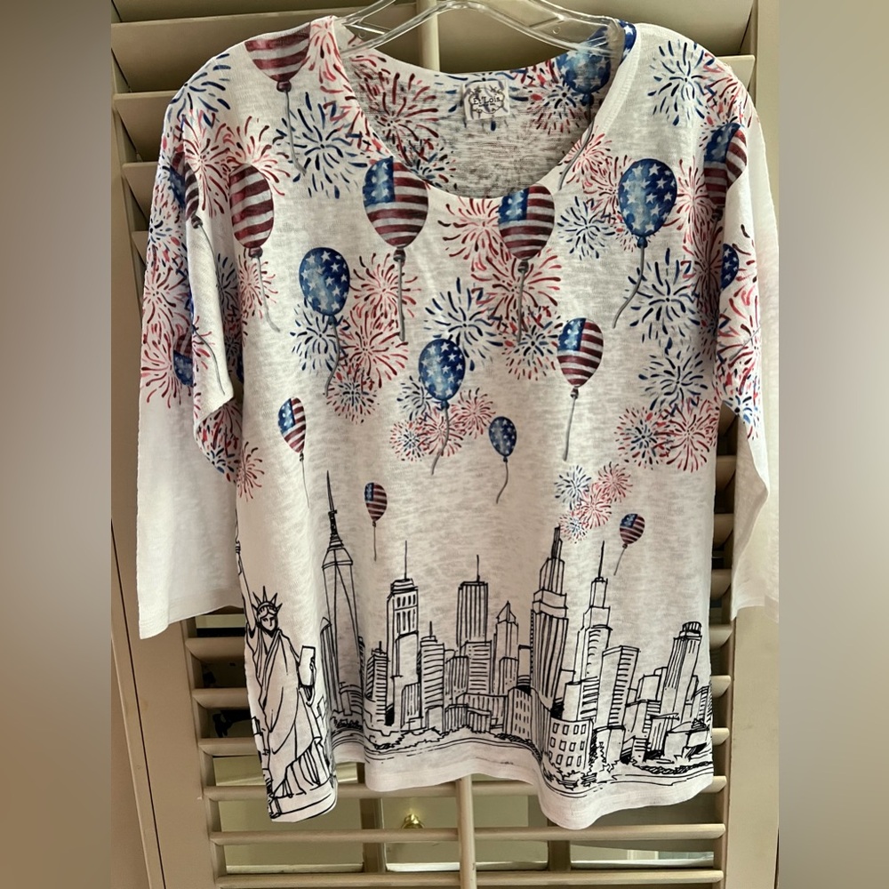 Et’ Lois long sleeve patriotic tee size S, worn only a couple of times.
